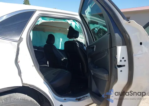 2020 Ford Edge Titanium z USA, uszkodzony, nr VIN 2FMPK4K98LBB63067